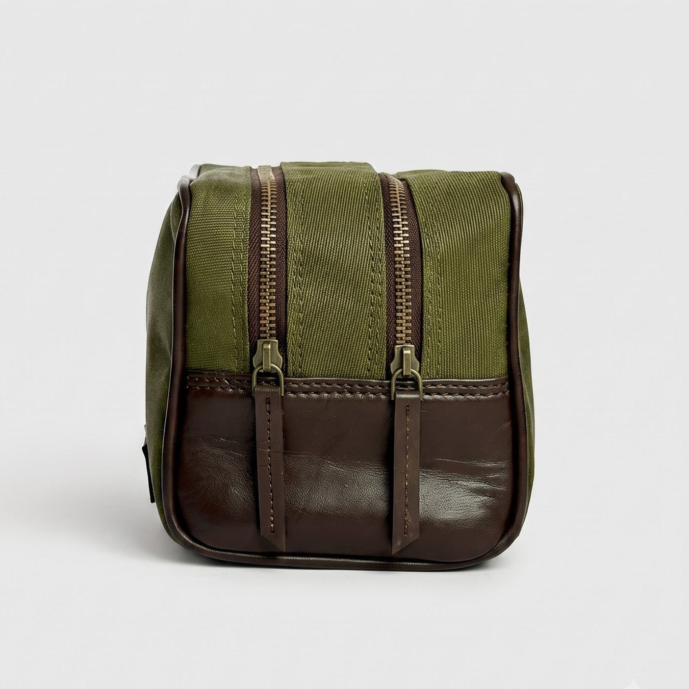 Mercer Toiletry Kit / Olive Reserve