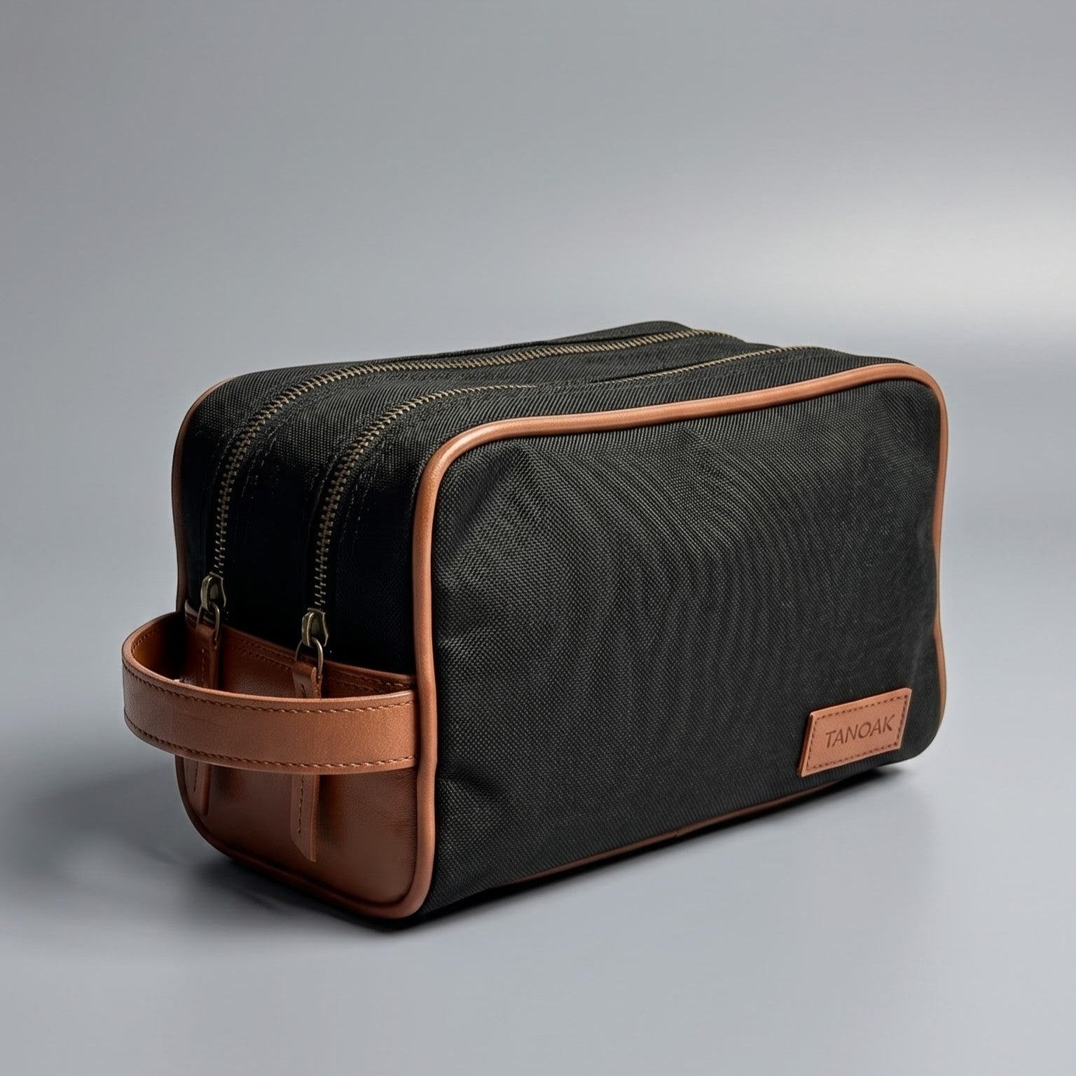 Mercer Toiletry Kit / Onyx Tan
