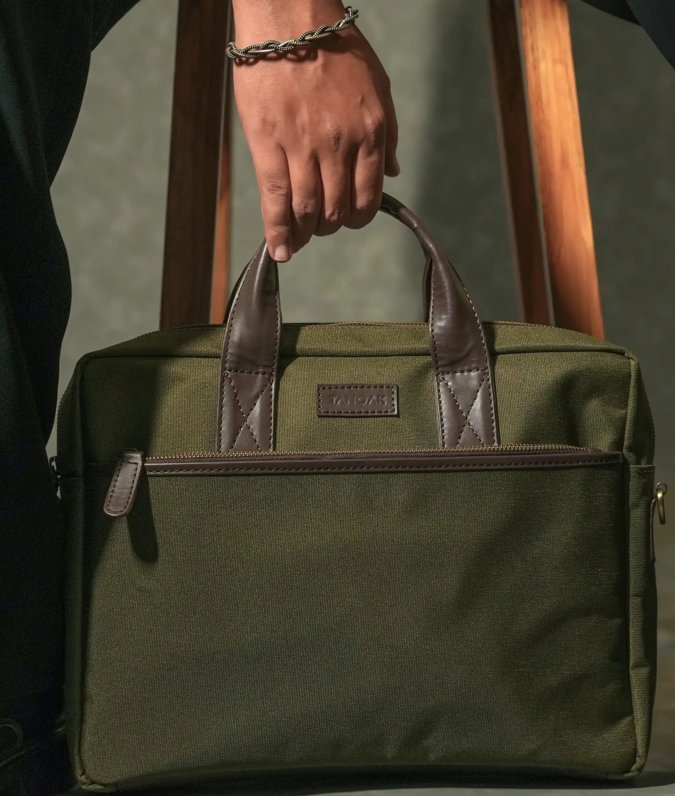Garrison Briefcase / Olive Reserve