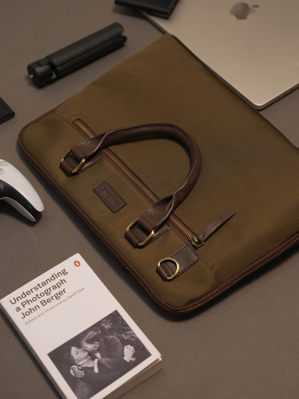 Tanoak Folio Laptop Bag / Olive Reserve