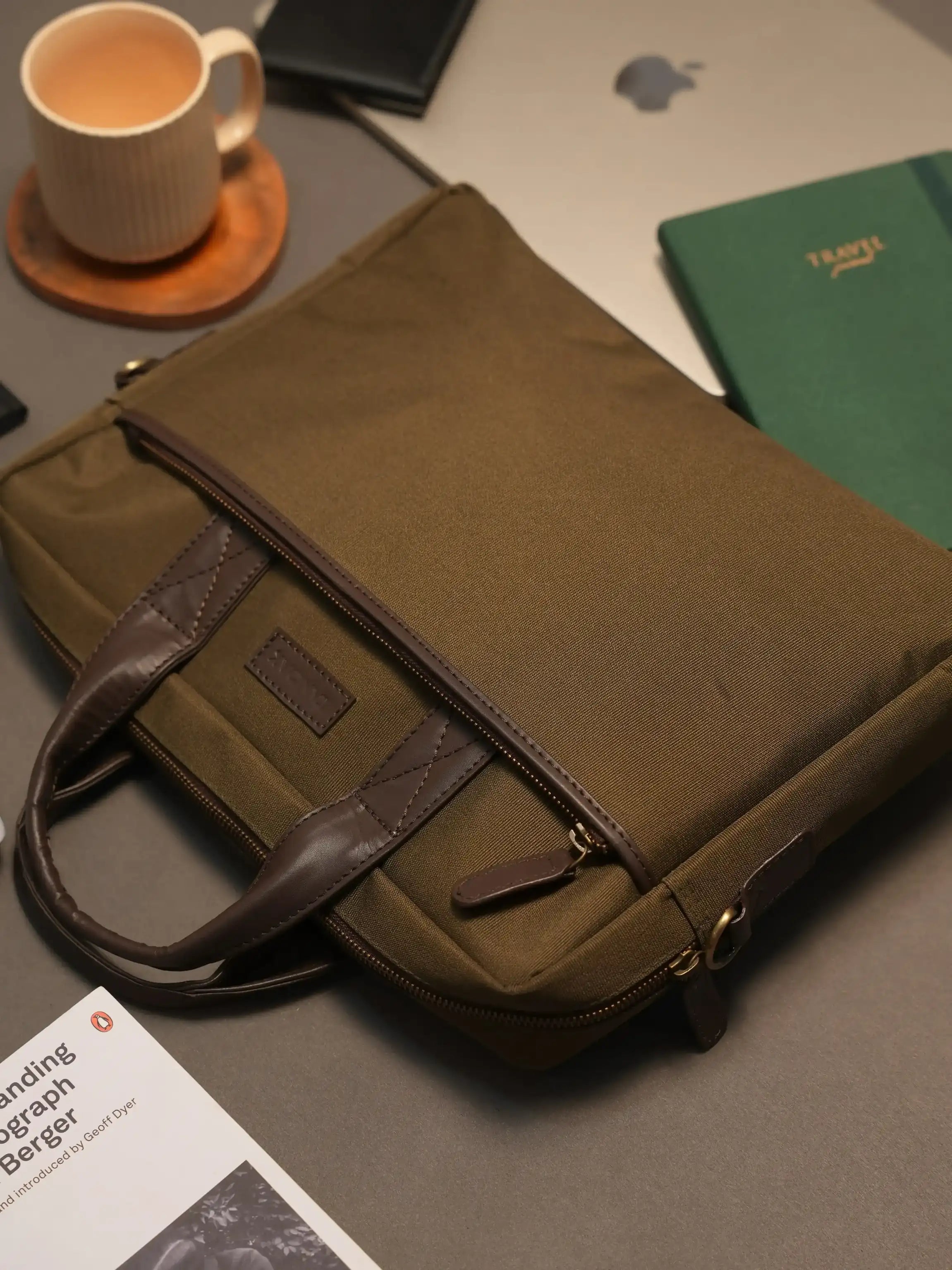 Garrison Briefcase / Olive Reserve