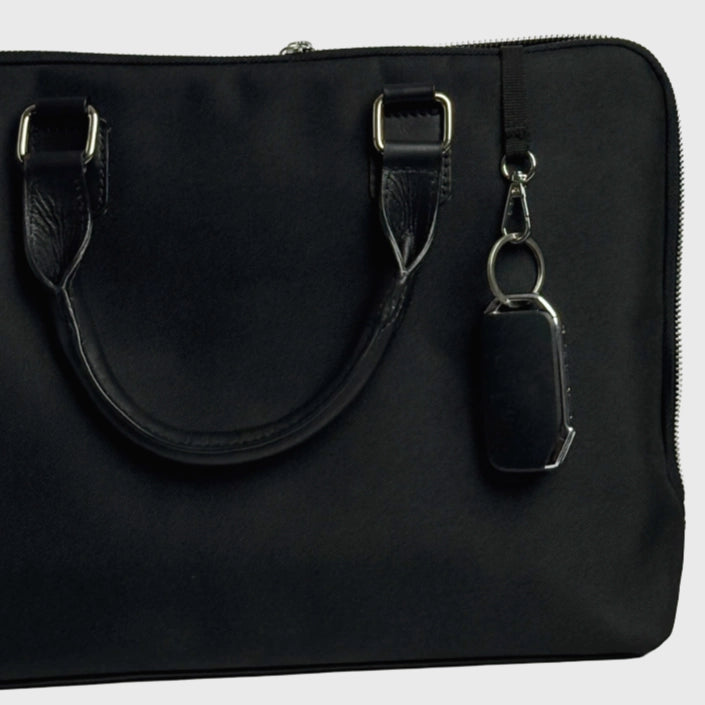 Tanoak Folio Laptop Bag / Onyx Black
