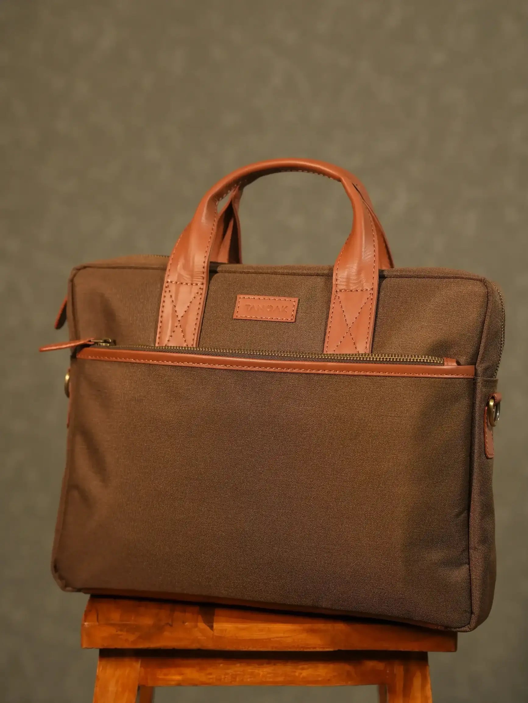 Garrison Briefcase / Walnut Brown
